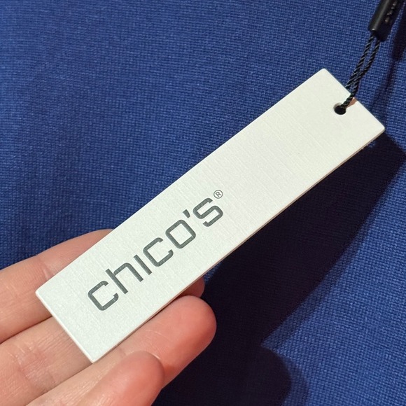 Chico's Dark Harbor Blue Short Sleeve Pullover Sweater NWT Size 0 - Picture 4 of 10